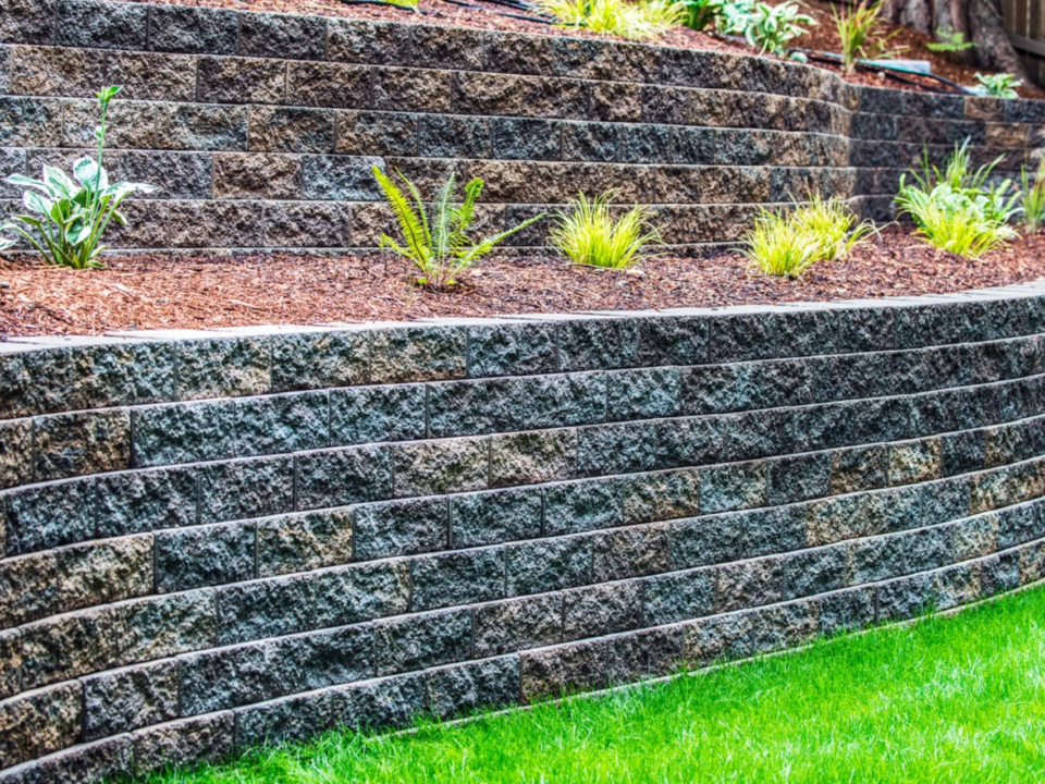 retaining wall company